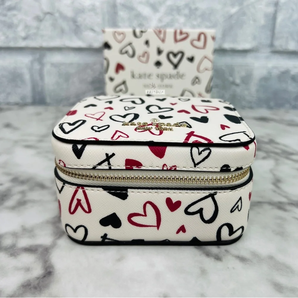 Kate Spade Scribble Heart Staci Boxed Jewelry Holder - Picture 4 of 12